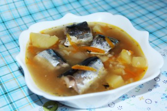 Суп из рыбных консервов горбуша – рецепт в мультиварке с рисом