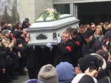 Похороны Юлии Началовой и Марлена Хуциева прошли в 30 метрах друг от друга