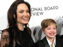 "Его бьют?": свежее фото сына Анджелины Джоли взволновало поклонников