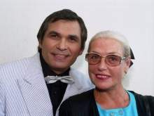 Новости дня: Алибасов с женой покидают Россию