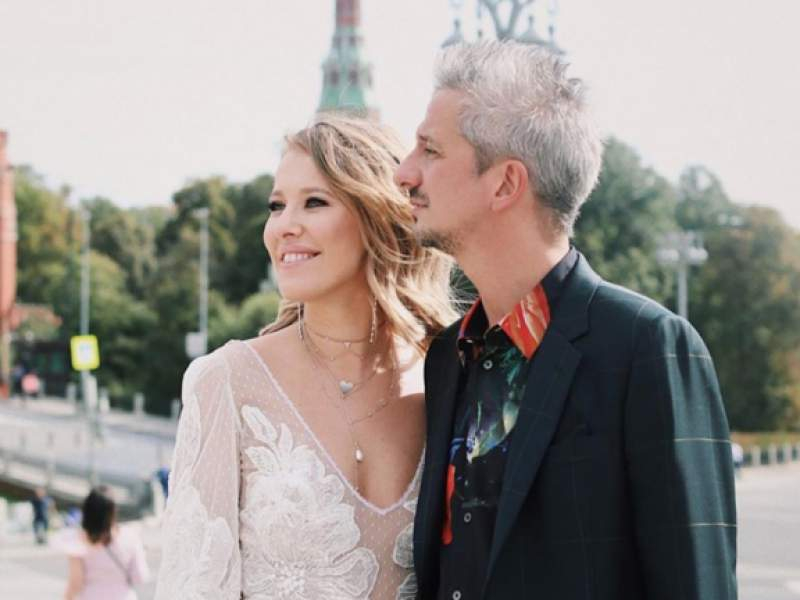 Новости дня: "Войди в меня": полуголая Собчак на свадьбе ошарашила гостей пошлым танцем