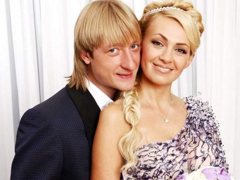 Новости дня: СМИ: Плющенко живет на две семьи, скрывая любовницу