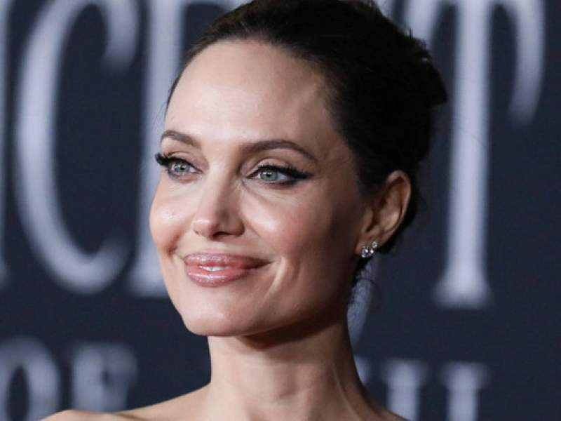 Новости дня: Две дочери Анджелины Джоли перенесли операции