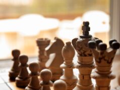 Паж Кубков и 10 Кубков: Значение и толкование