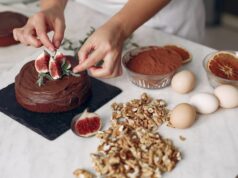 Как приготовить торт: необходимые ингредиенты и шаги