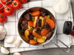 Мясное рагу в мультиварке