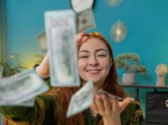 Сны об иностранных деньгах: толкование и значение