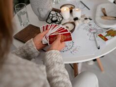 Таро: Вспоминает ли он обо мне?