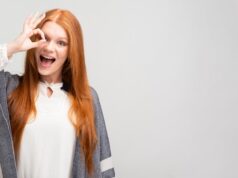 Комплименты девушке: улыбка и глаза