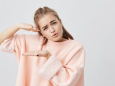 Почему горит левое ухо и что с этим делать