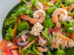 Вкусный салат с креветками