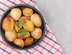 Картошка кружочками с мясом в духовке