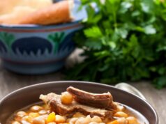 Суп из картофеля и фасоли