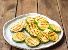 Кабачок жареный с майонезом и чесноком